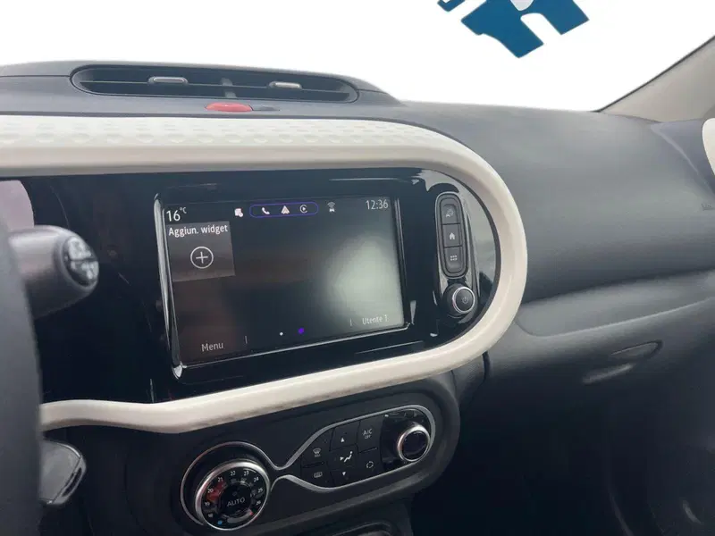 Renault Twingo usata a Roma (14)