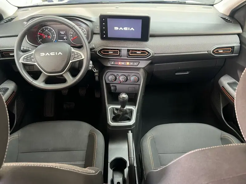 Dacia Sandero usata a Roma (11)