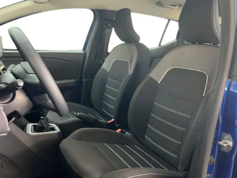 Dacia Sandero usata a Roma (12)