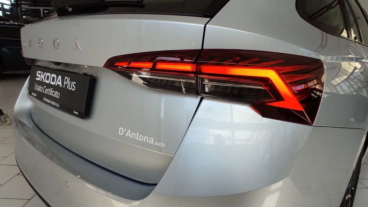 Skoda Octavia Station Wagon usata a Taranto (7)