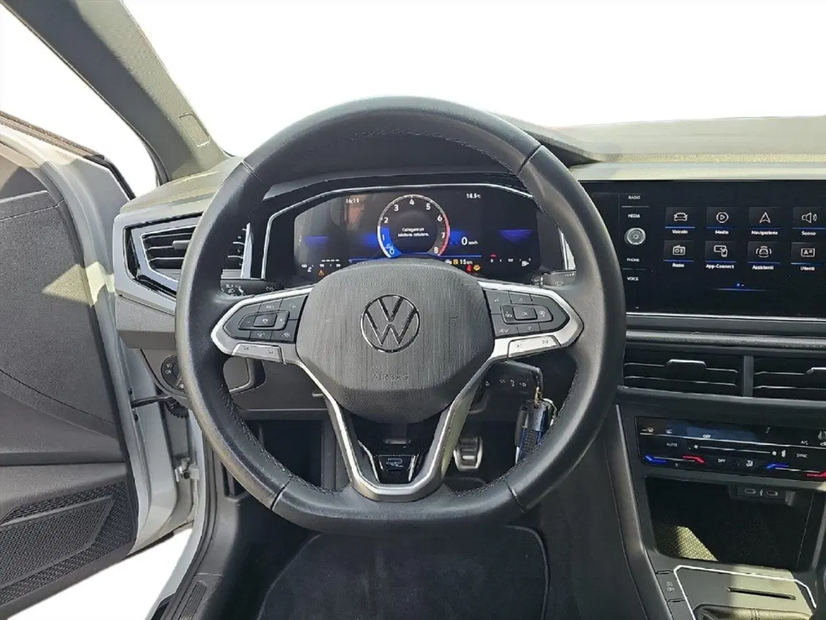 Volkswagen Polo usata a Lecco (10)