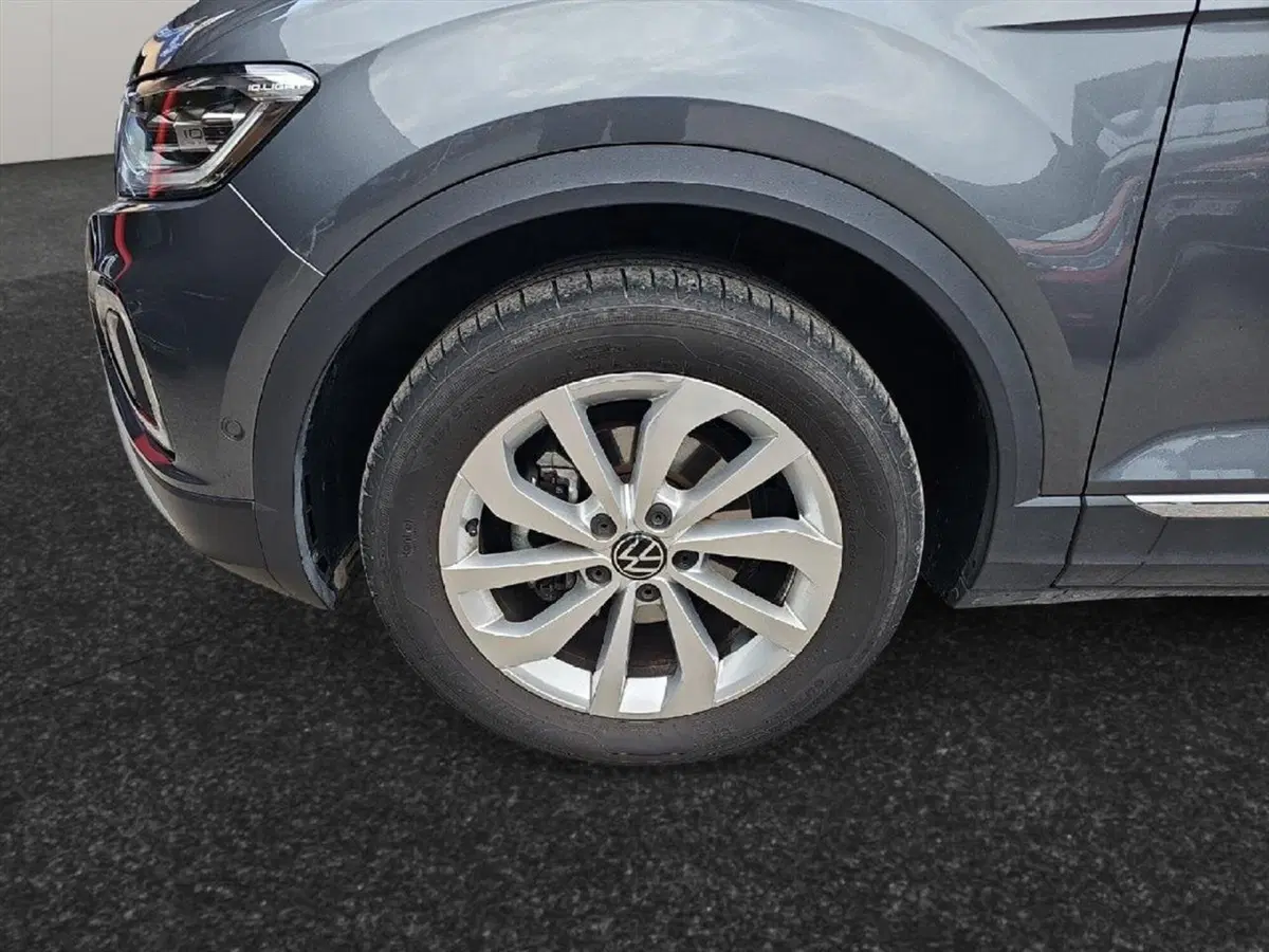 Volkswagen T-Roc usata a Lecco (17)