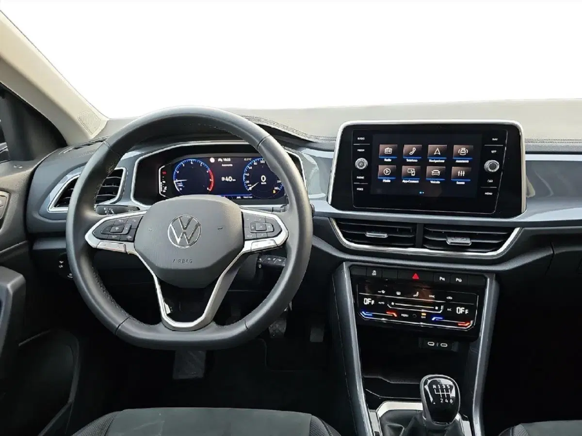Volkswagen T-Roc usata a Lecco (11)