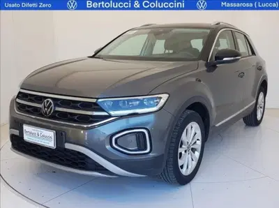 Volkswagen T-Roc 1.0 TSI R-Line del 2023 usata a Massarosa