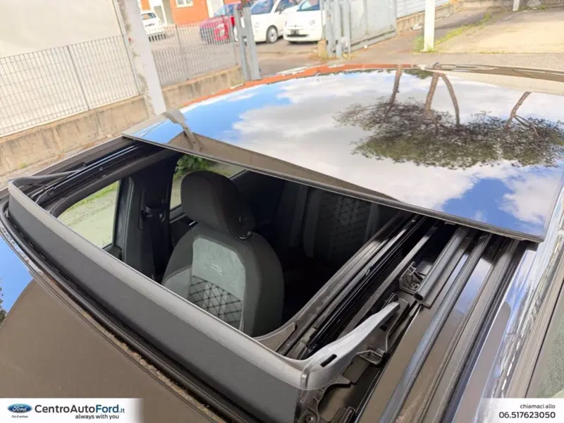 Volkswagen Taigo nuova a Roma (18)