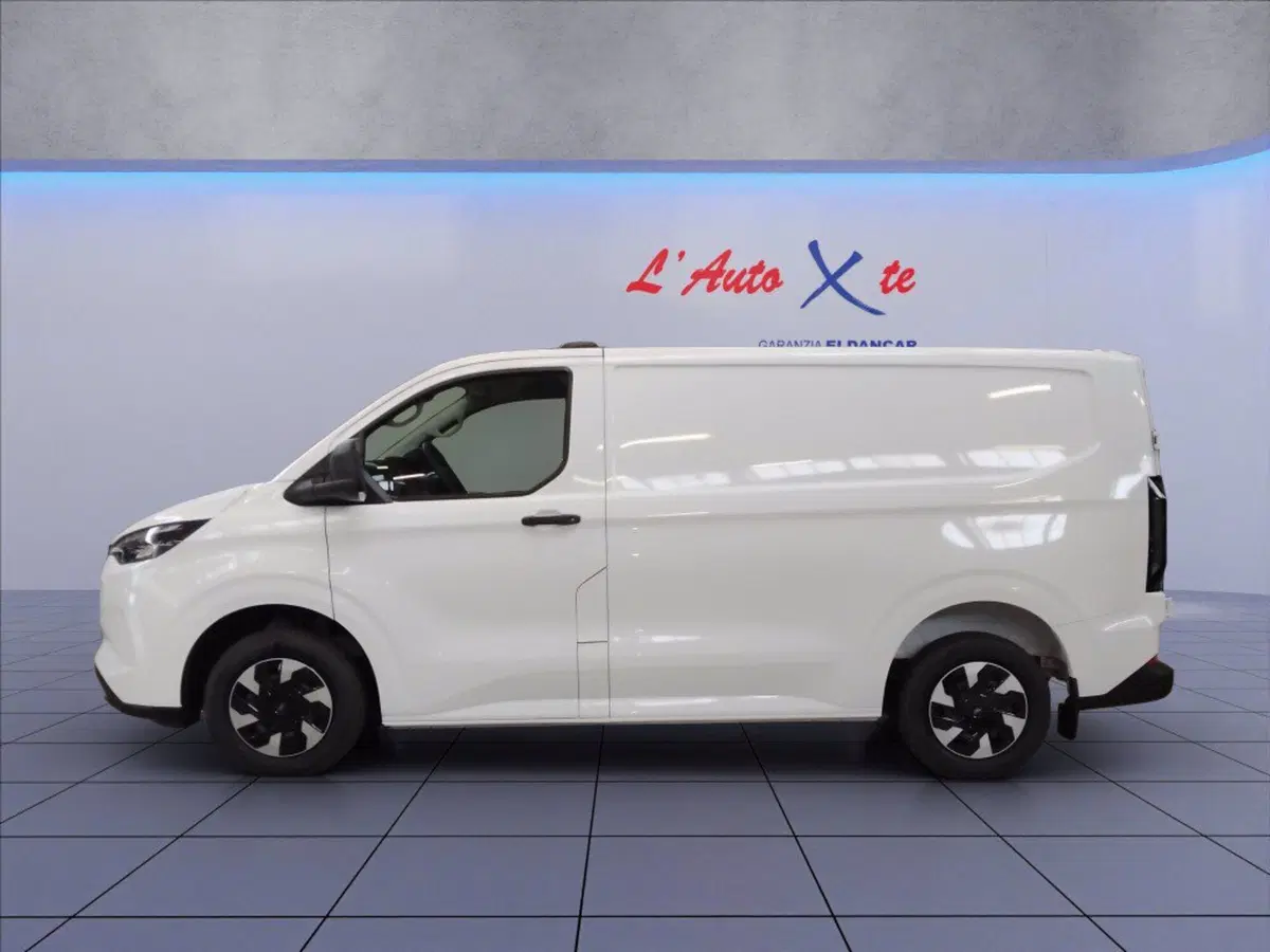 Ford Transit Custom Furgone nuova a Milano (2)