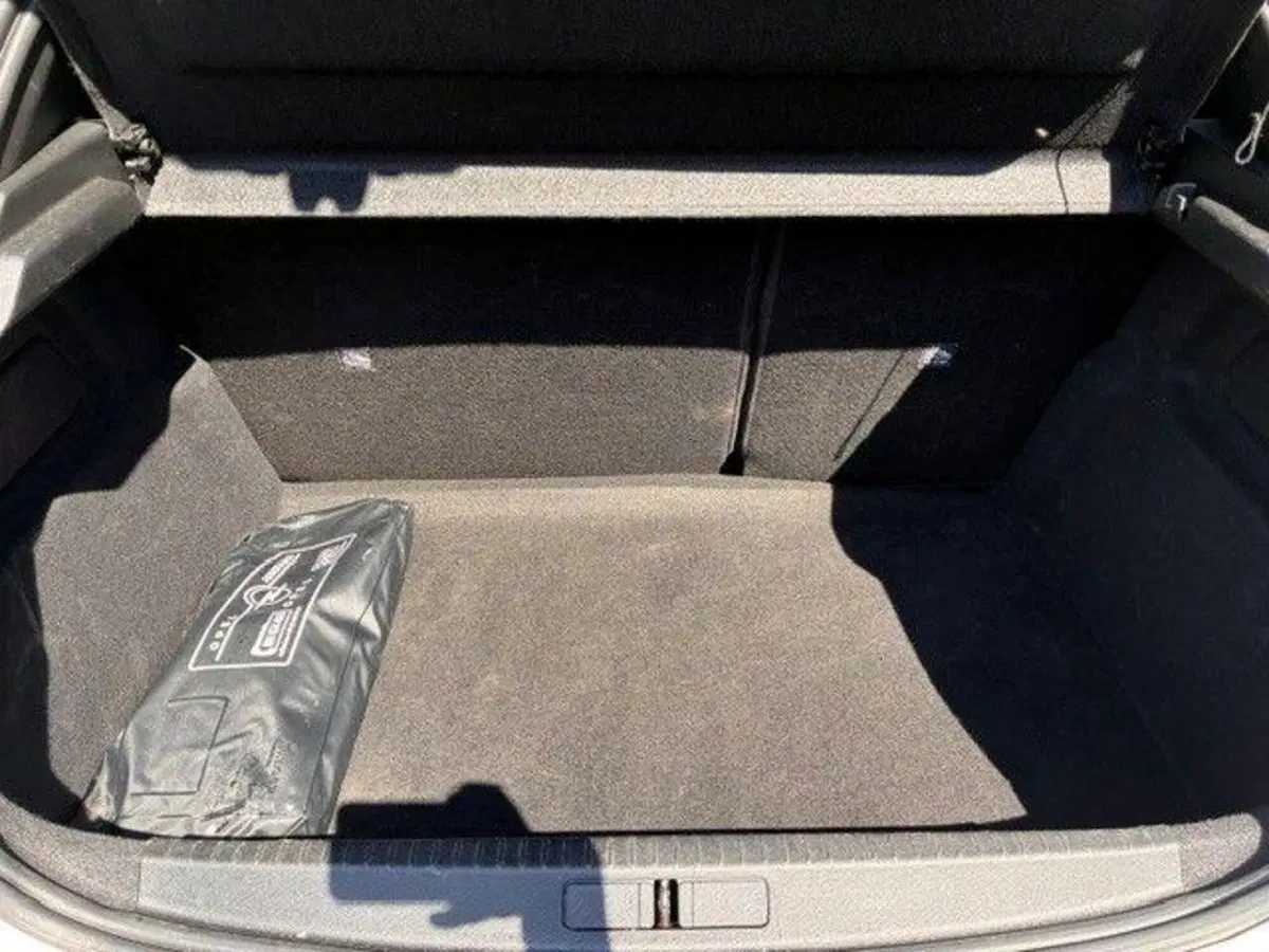Opel Corsa usata a Milano (8)