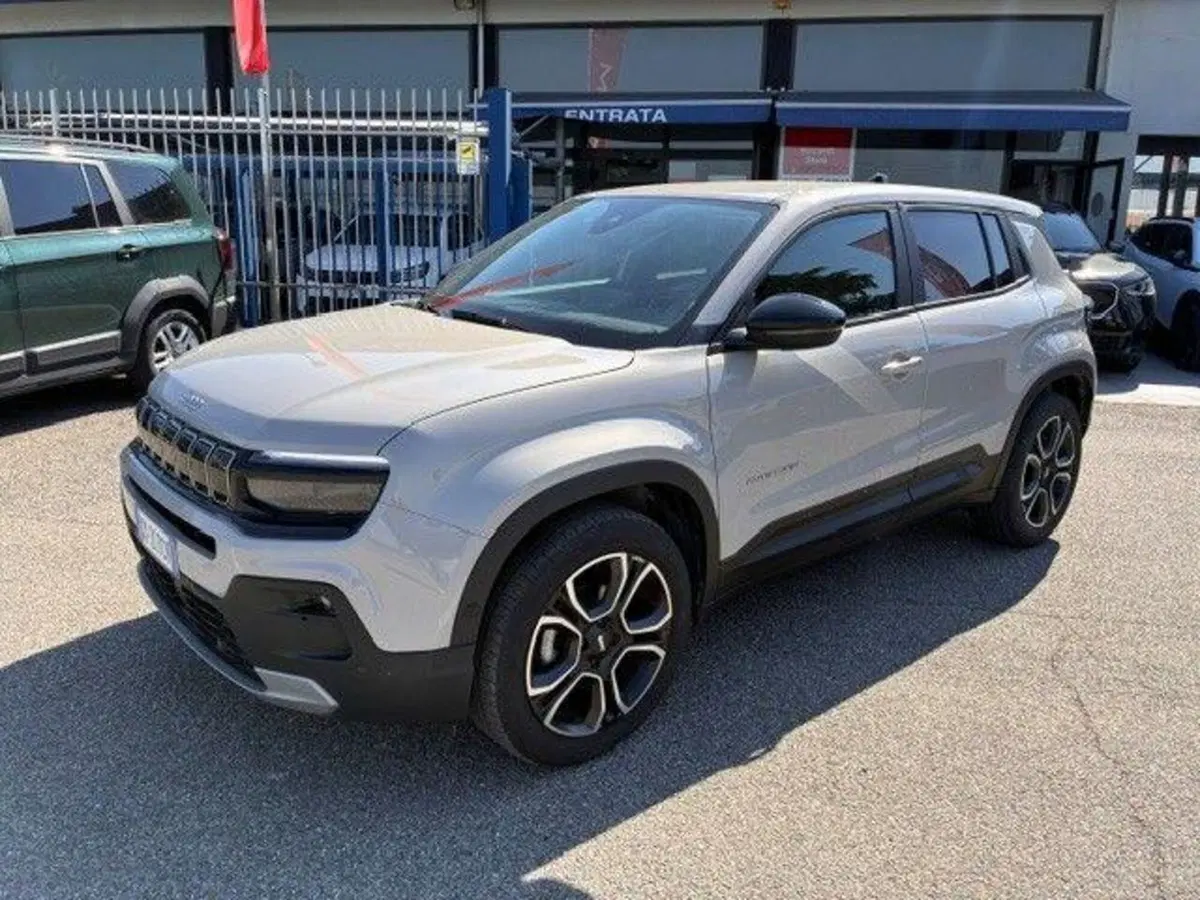 Jeep Avenger usata a Milano (2)