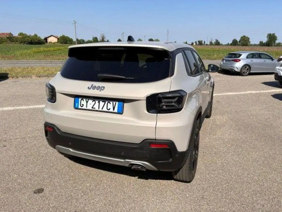 Jeep Avenger usata a Milano (5)