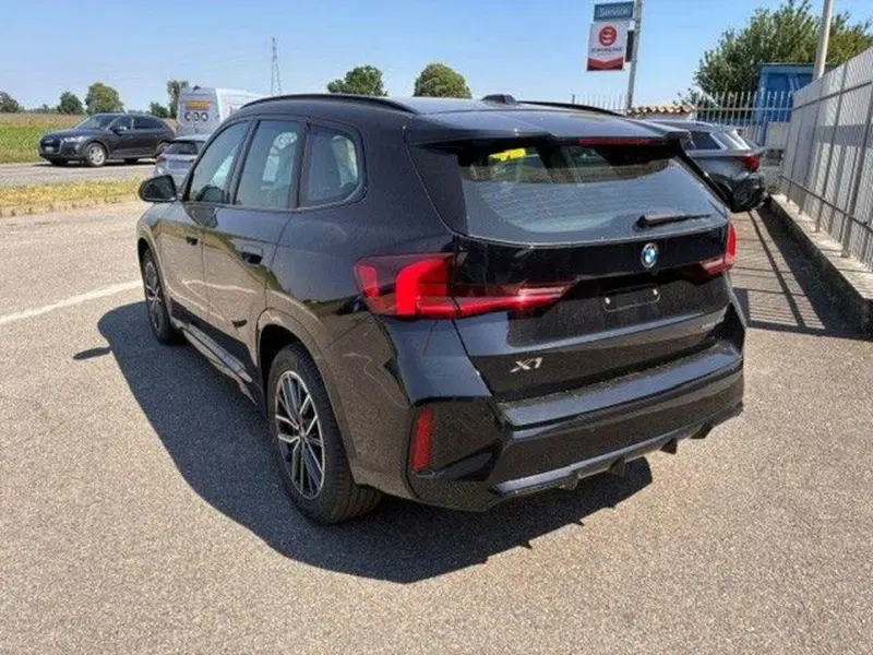 BMW X1 nuova a Milano (4)