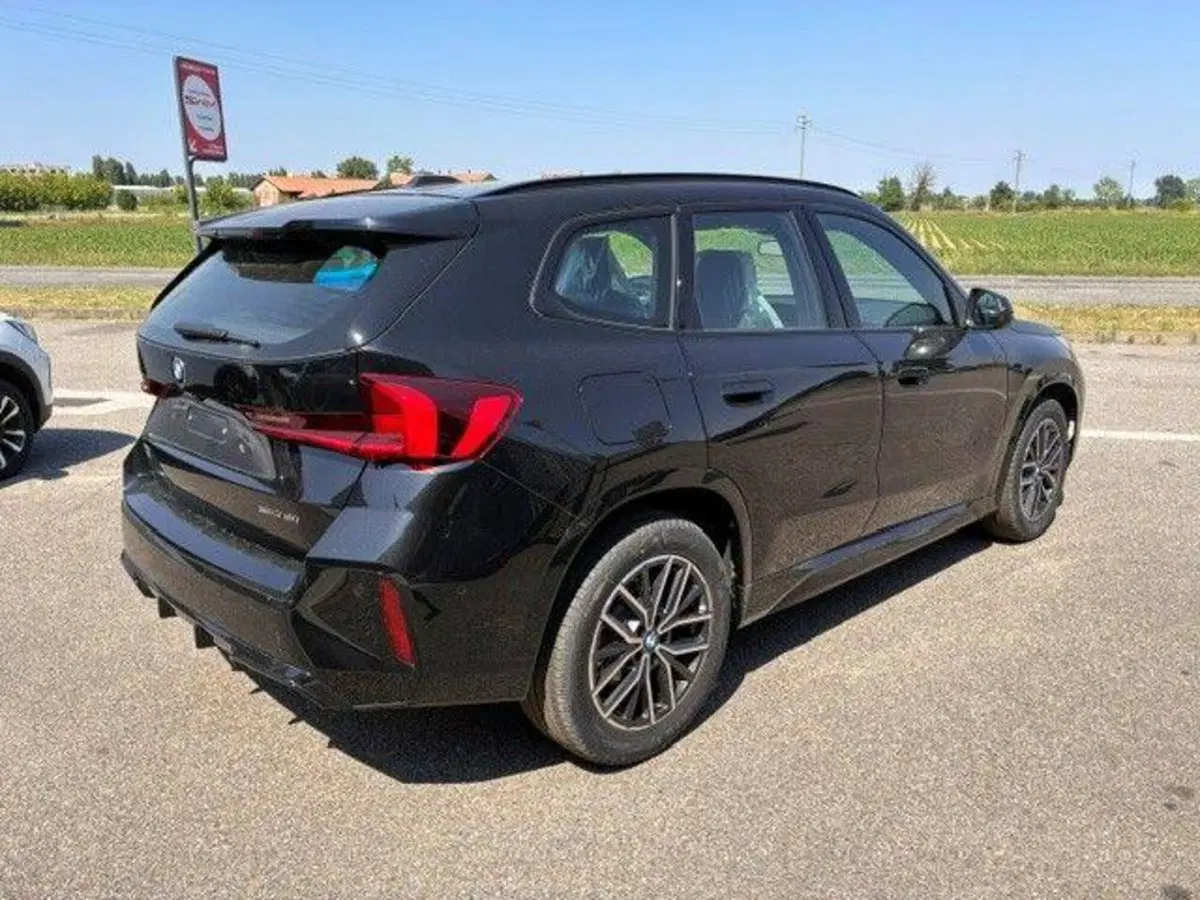 BMW X1 nuova a Milano (5)