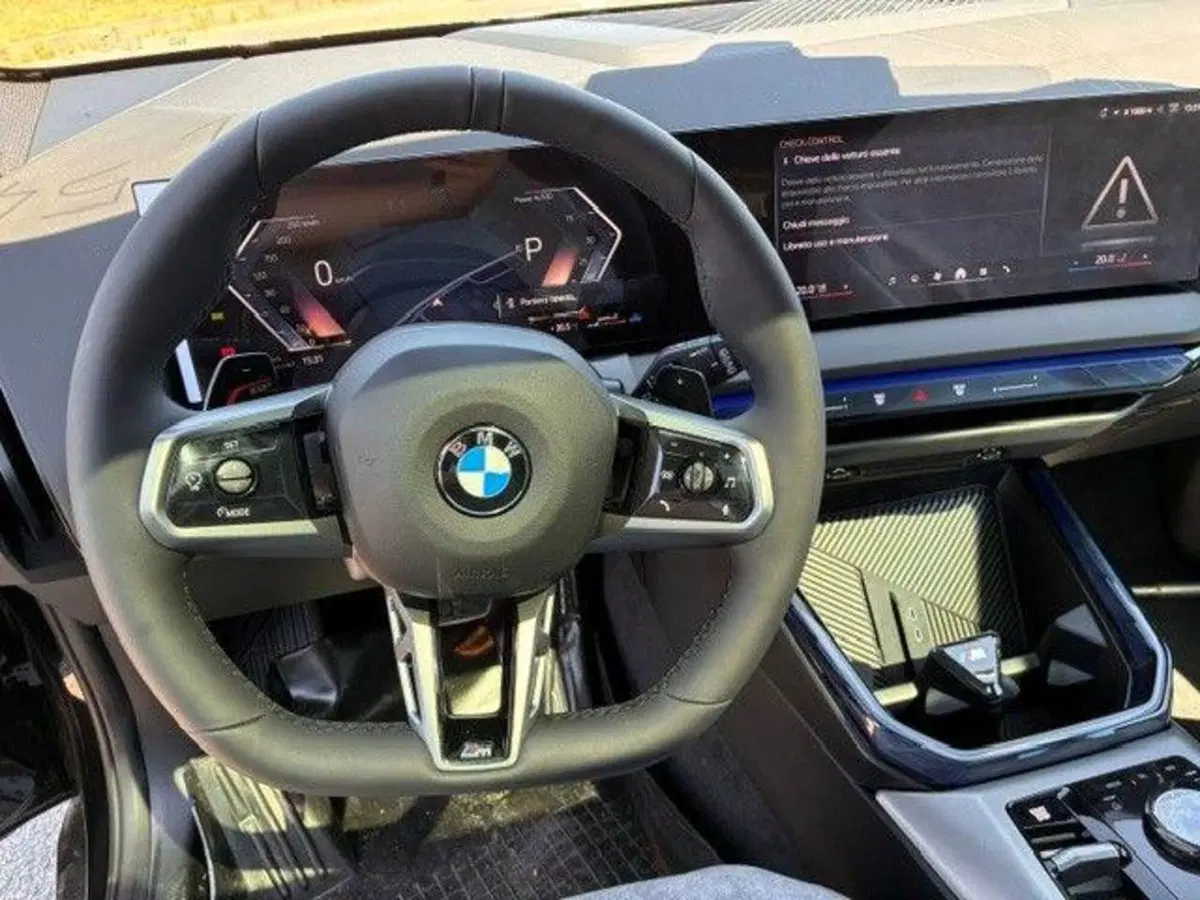 BMW X3 nuova a Milano (8)