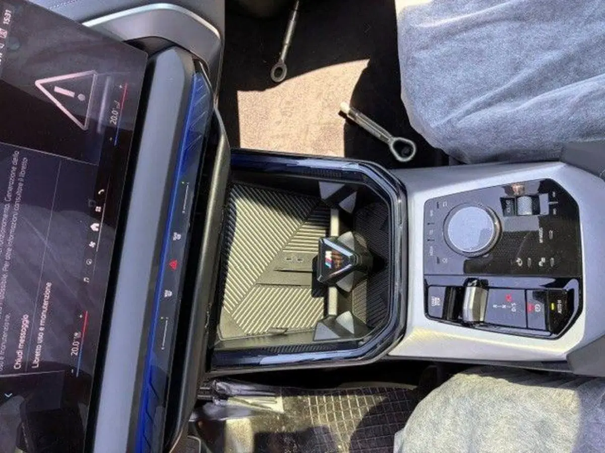 BMW X3 nuova a Milano (9)