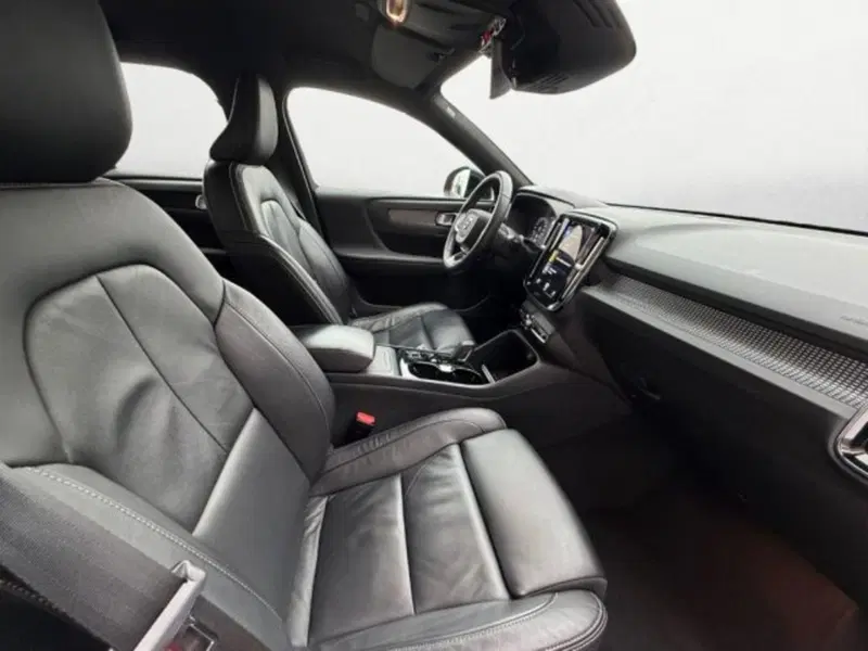 Volvo XC40 usata a Treviso (10)