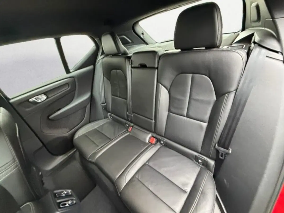 Volvo XC40 usata a Treviso (12)