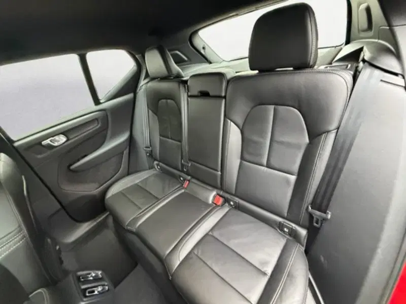 Volvo XC40 usata a Treviso (11)