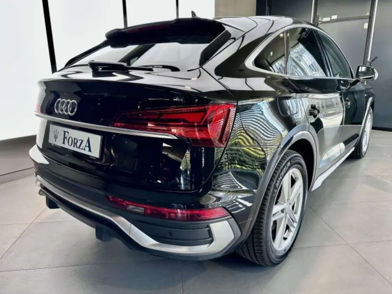 Audi Q5 Sportback usata a Torino (6)