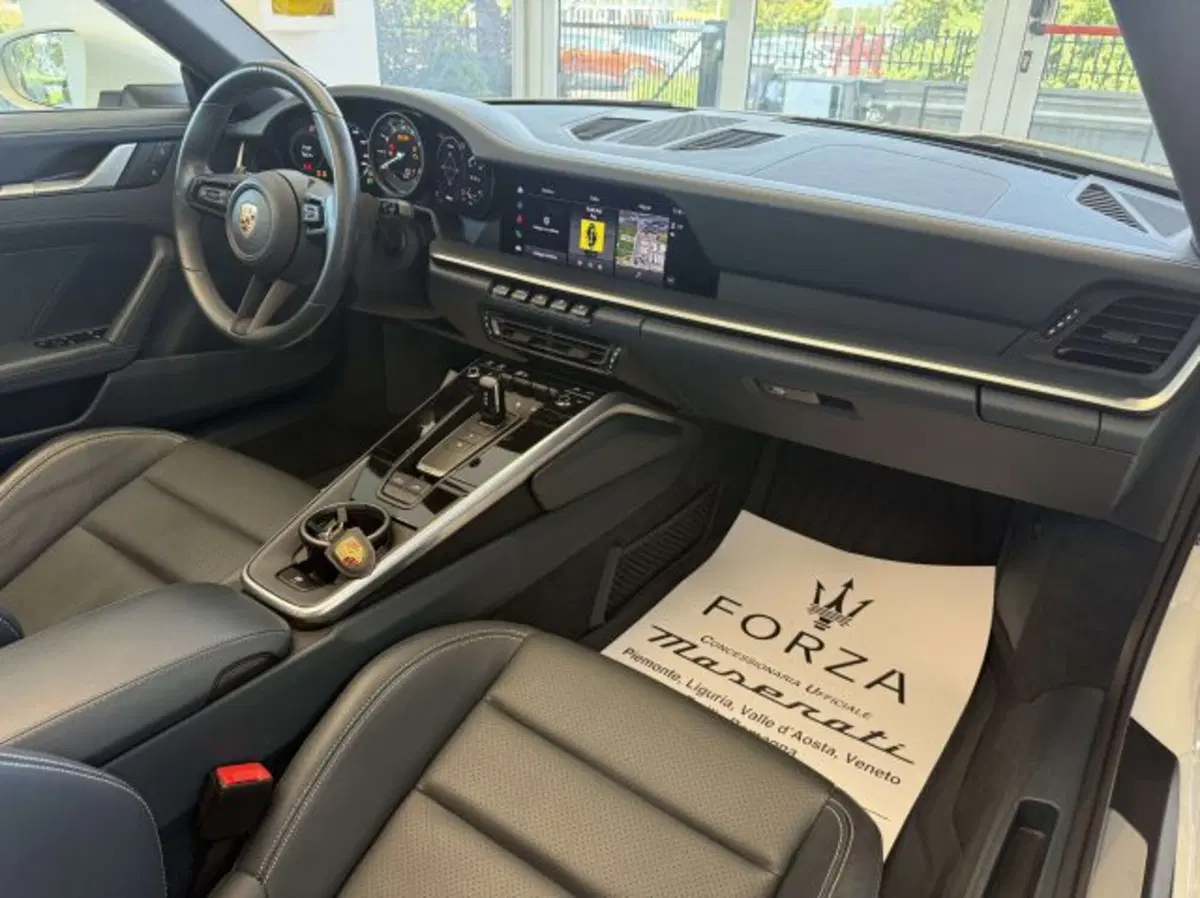 Porsche 911 Cabrio usata a Torino (8)