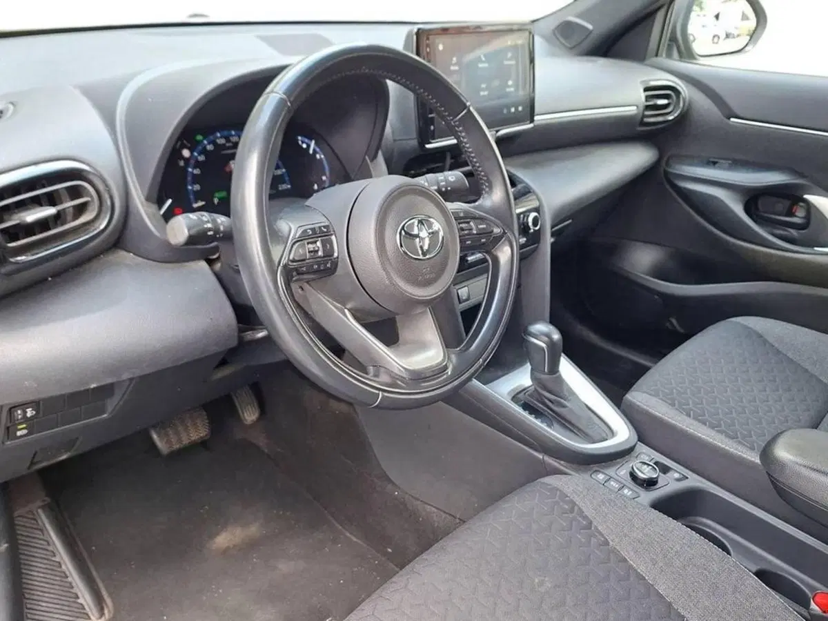 Toyota Yaris Cross usata a Torino (12)