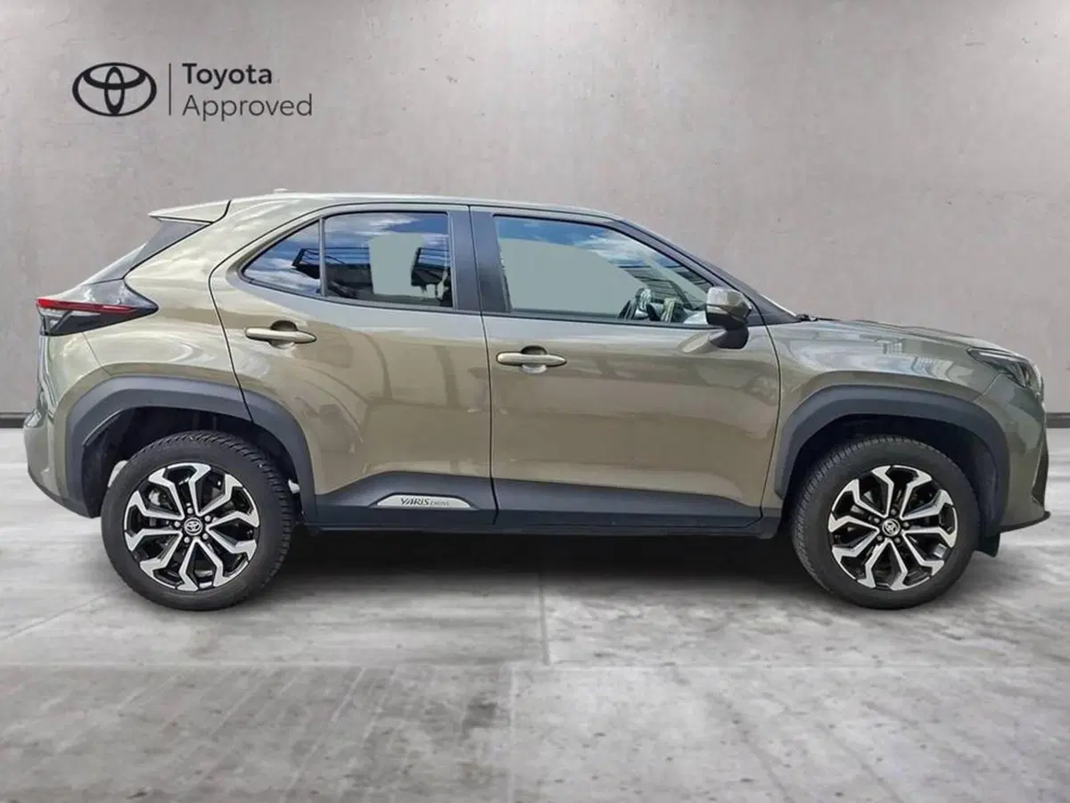 Toyota Yaris Cross usata a Torino (6)