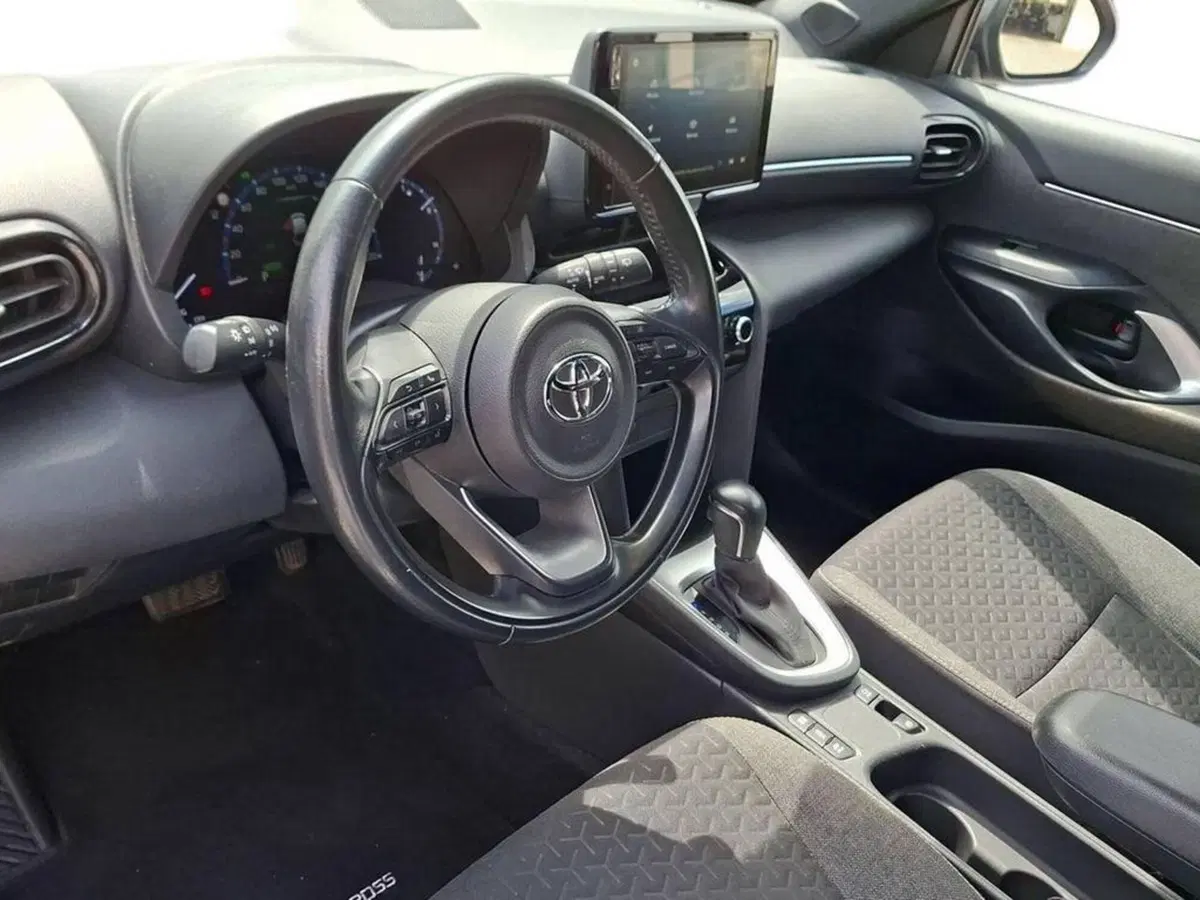 Toyota Yaris Cross usata a Torino (12)