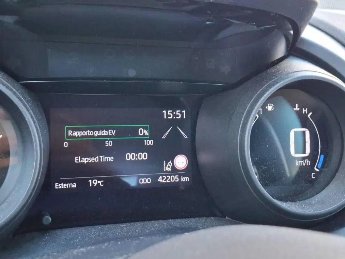 Toyota Yaris Cross usata a Torino (6)