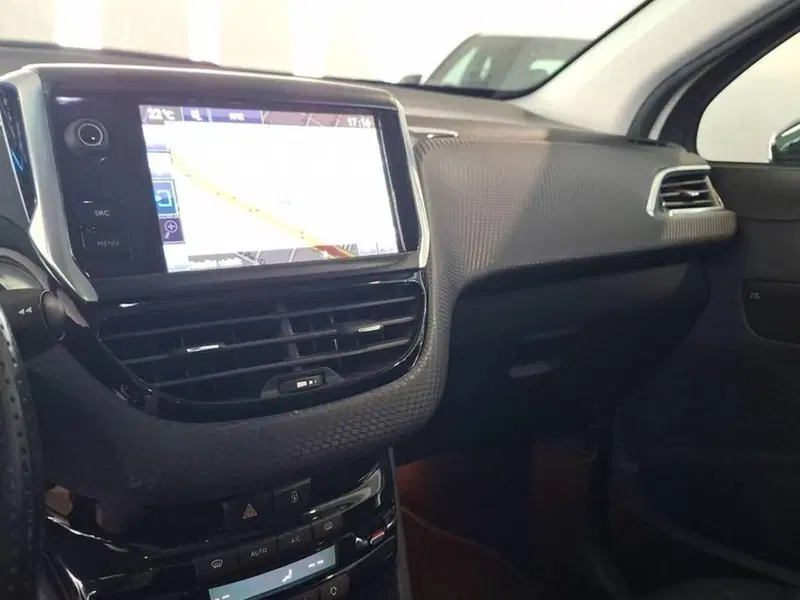 Peugeot 2008 usata a Torino (9)