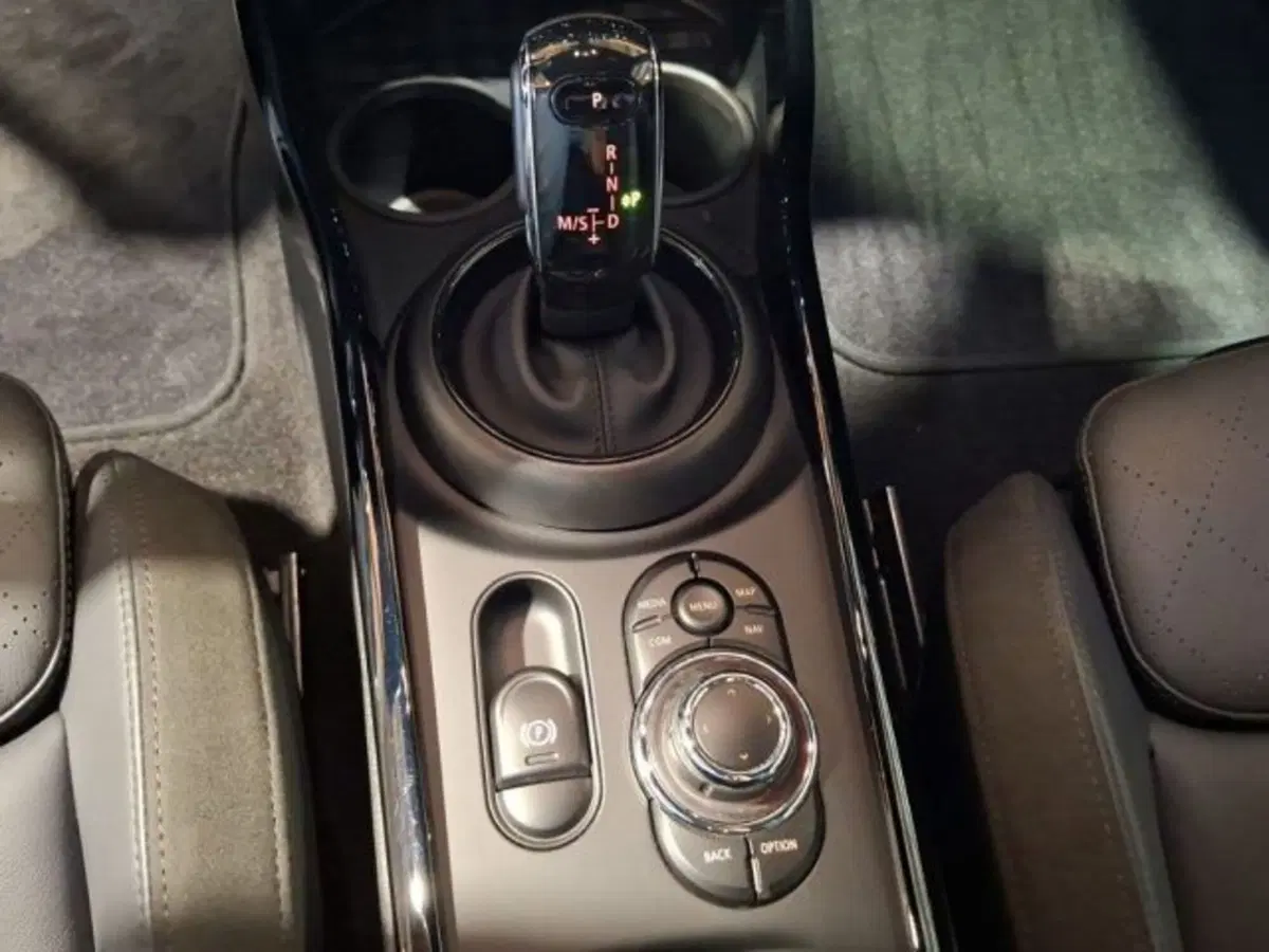 MINI Mini Clubman usata a Verona (12)