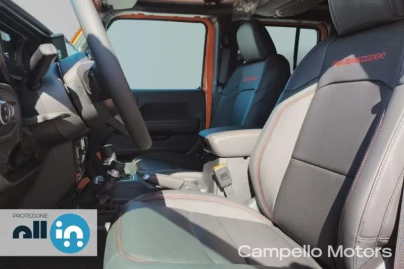 Jeep Wrangler Unlimited nuova a Venezia (5)