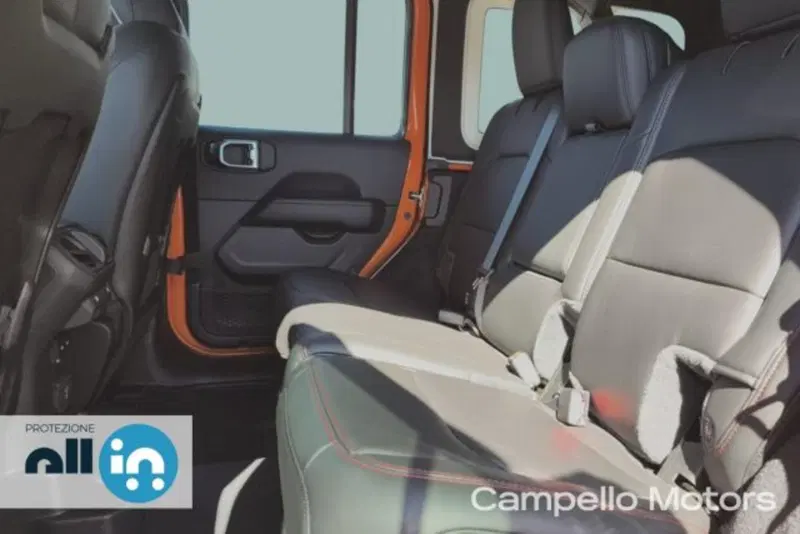 Jeep Wrangler Unlimited nuova a Venezia (6)