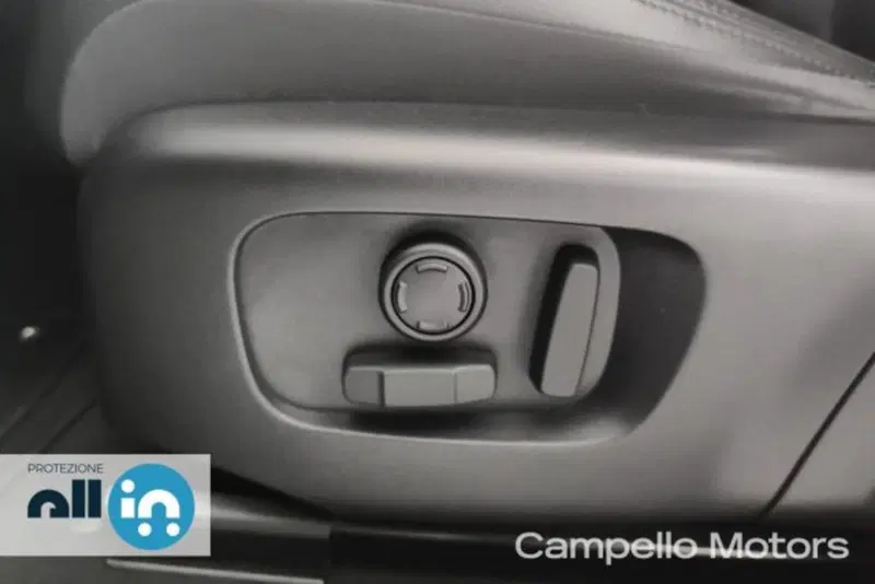 Land Rover Range Rover Evoque usata a Venezia (18)