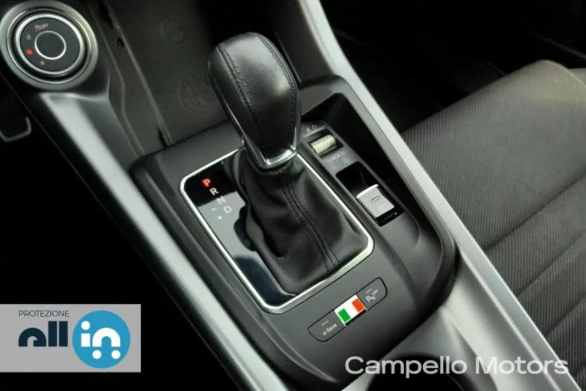 Alfa Romeo Tonale usata a Venezia (13)
