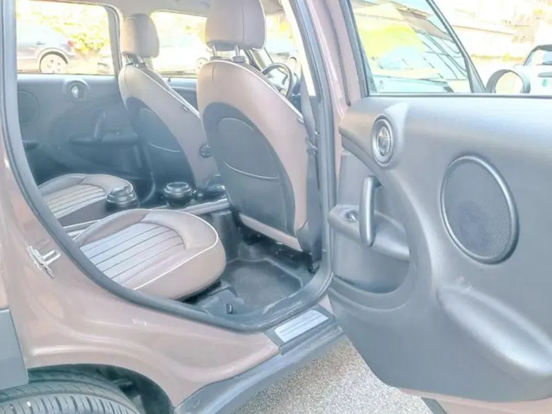 MINI Mini Countryman usata a Pisa (10)