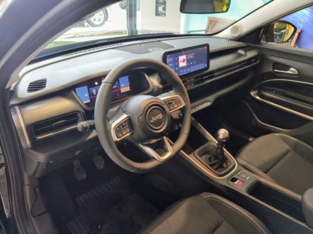 Jeep Avenger usata a Firenze (8)