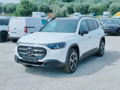 Mercedes-Benz GLB EQ 250+ Premium nuova a Mosciano Sant'Angelo
