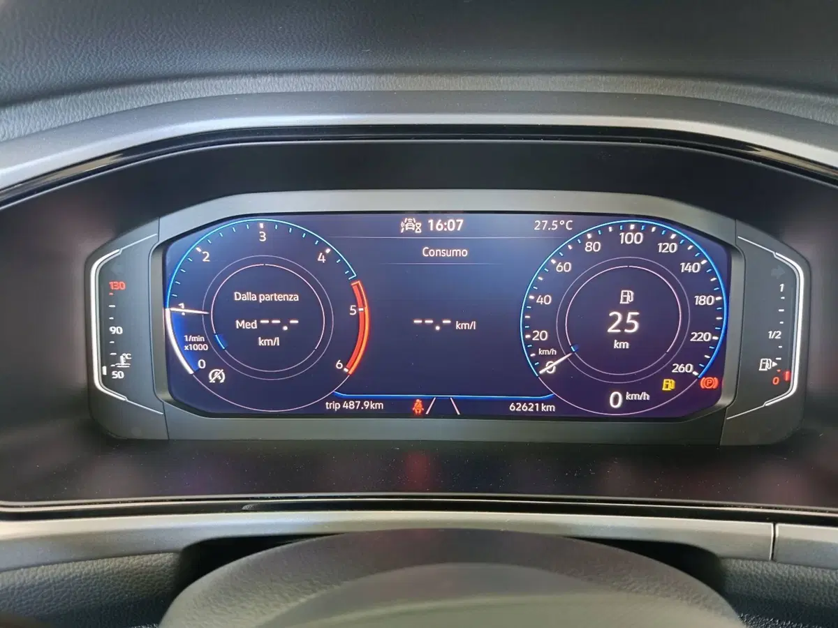 Volkswagen T-Roc usata a Ascoli Piceno (12)