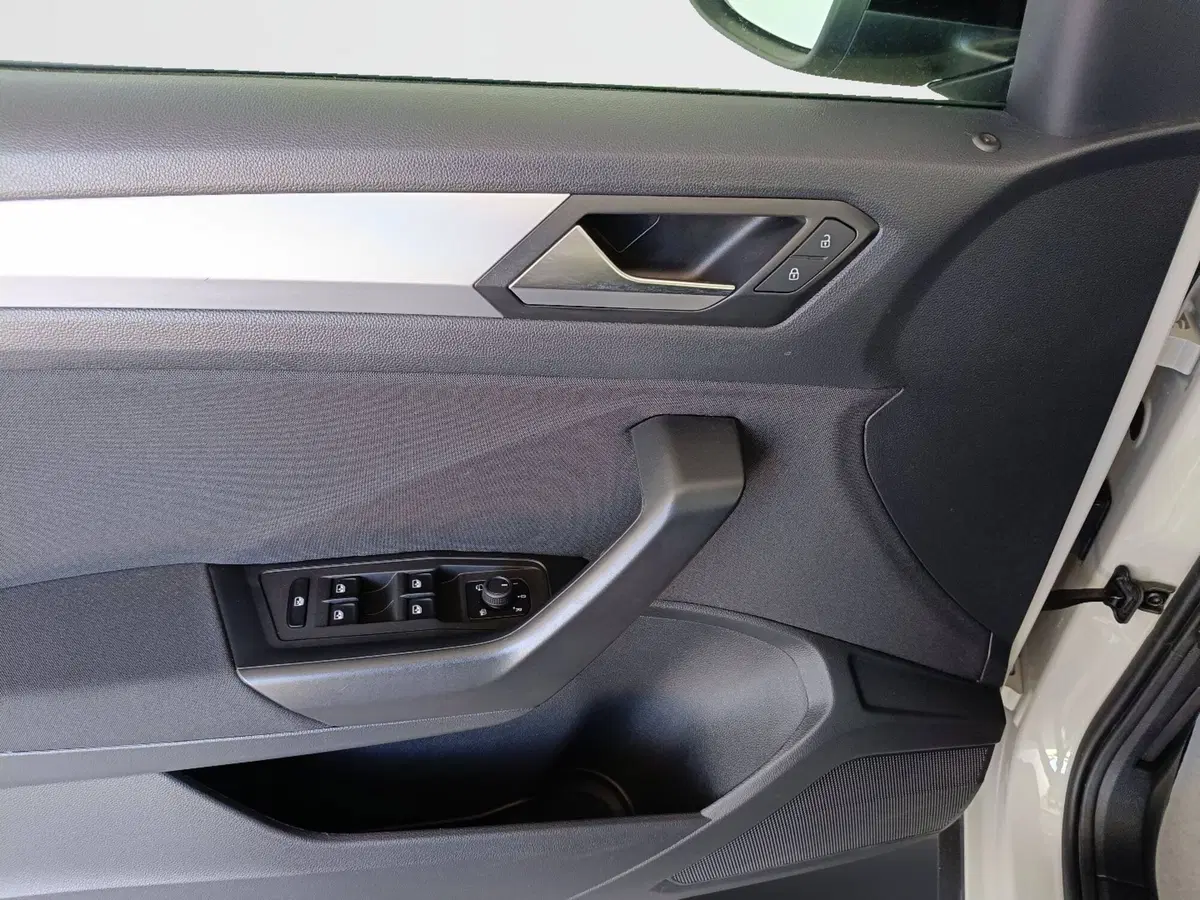 Volkswagen T-Roc usata a Ascoli Piceno (18)