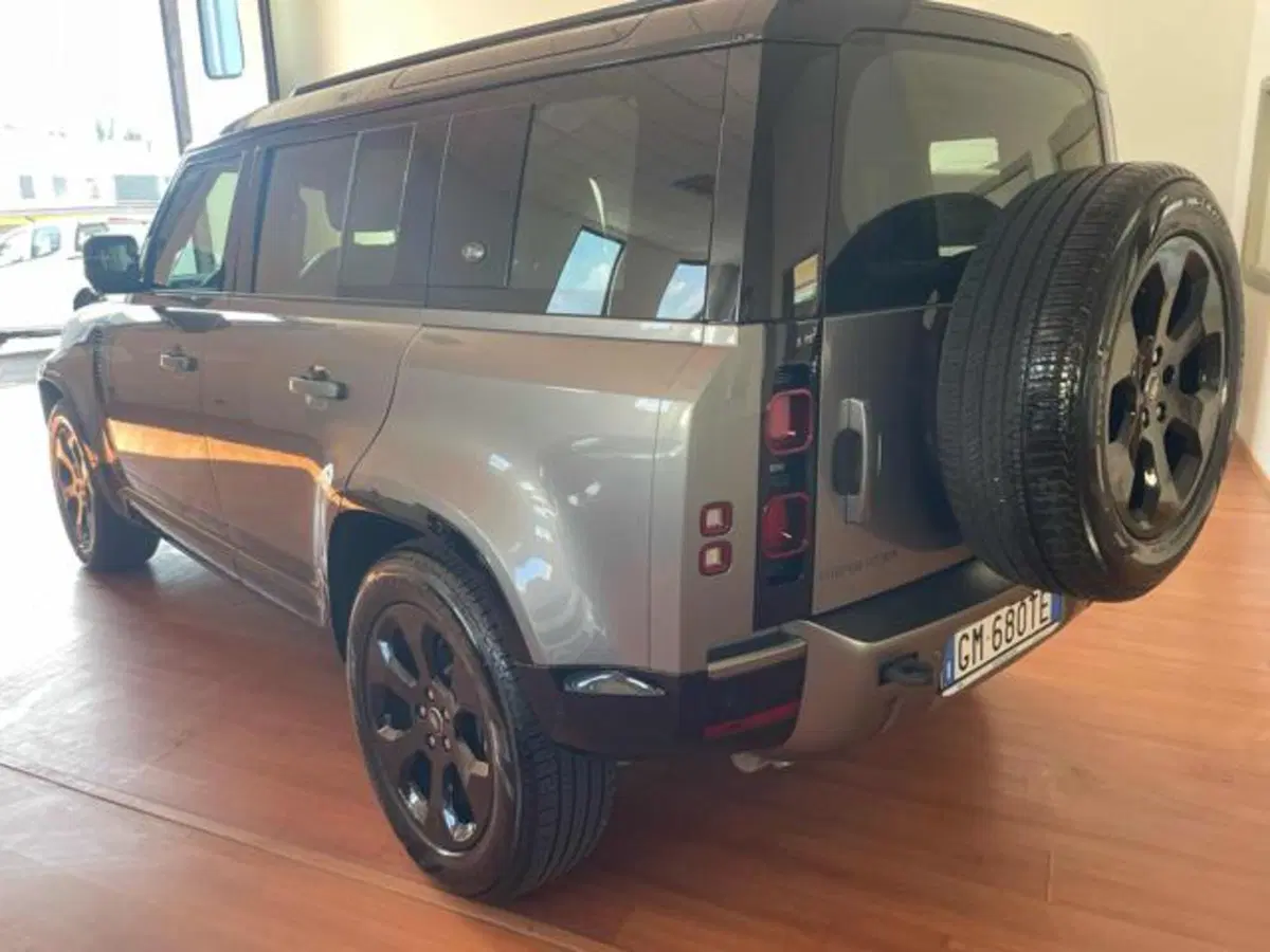 Land Rover Defender usata a Lucca (5)