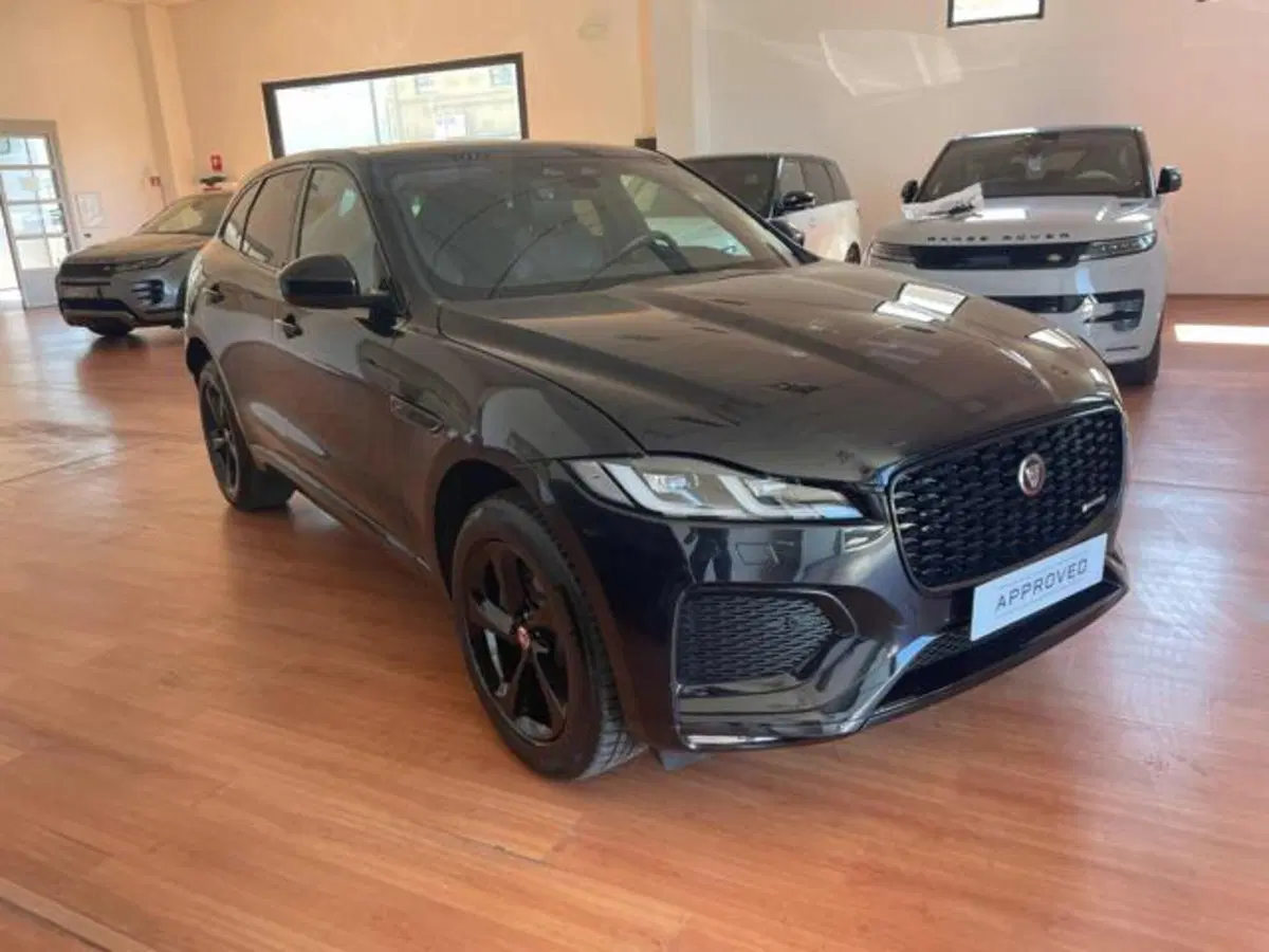 Jaguar F-Pace usata a Lucca (3)
