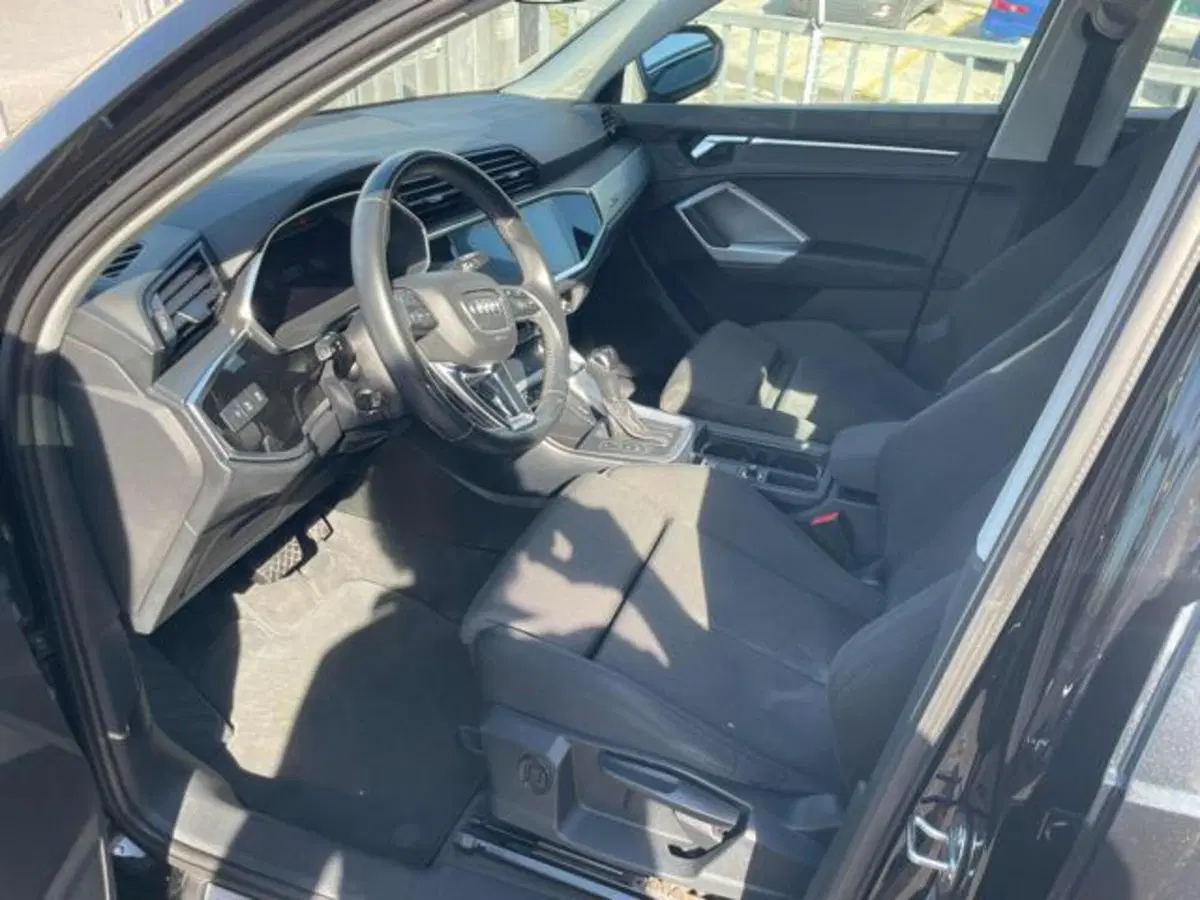 Audi Q3 Sportback usata a Lucca (4)