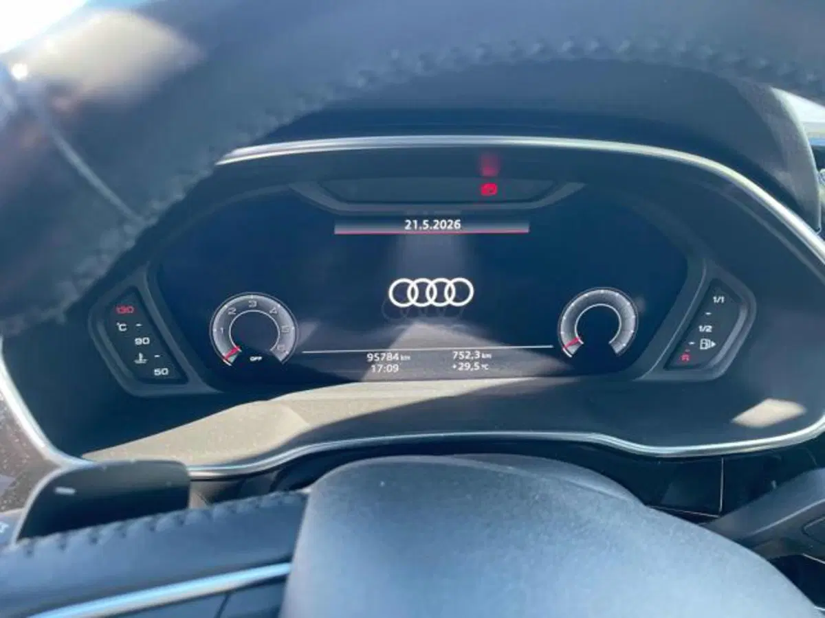 Audi Q3 Sportback usata a Lucca (5)