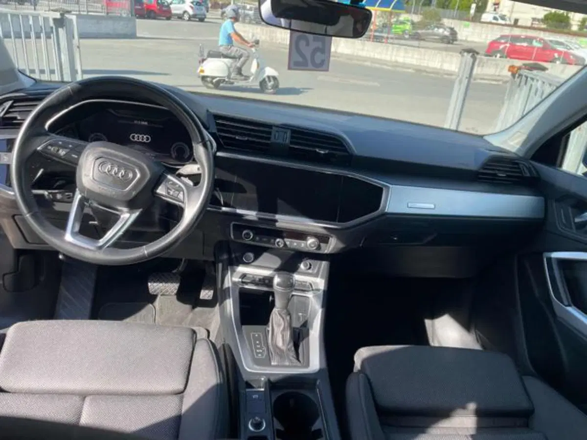 Audi Q3 Sportback usata a Lucca (7)