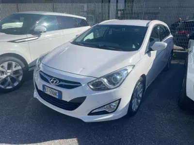 Hyundai i40 Station Wagon 1.7 CRDi 136CV Aut. Style del 2014 usata a Massarosa