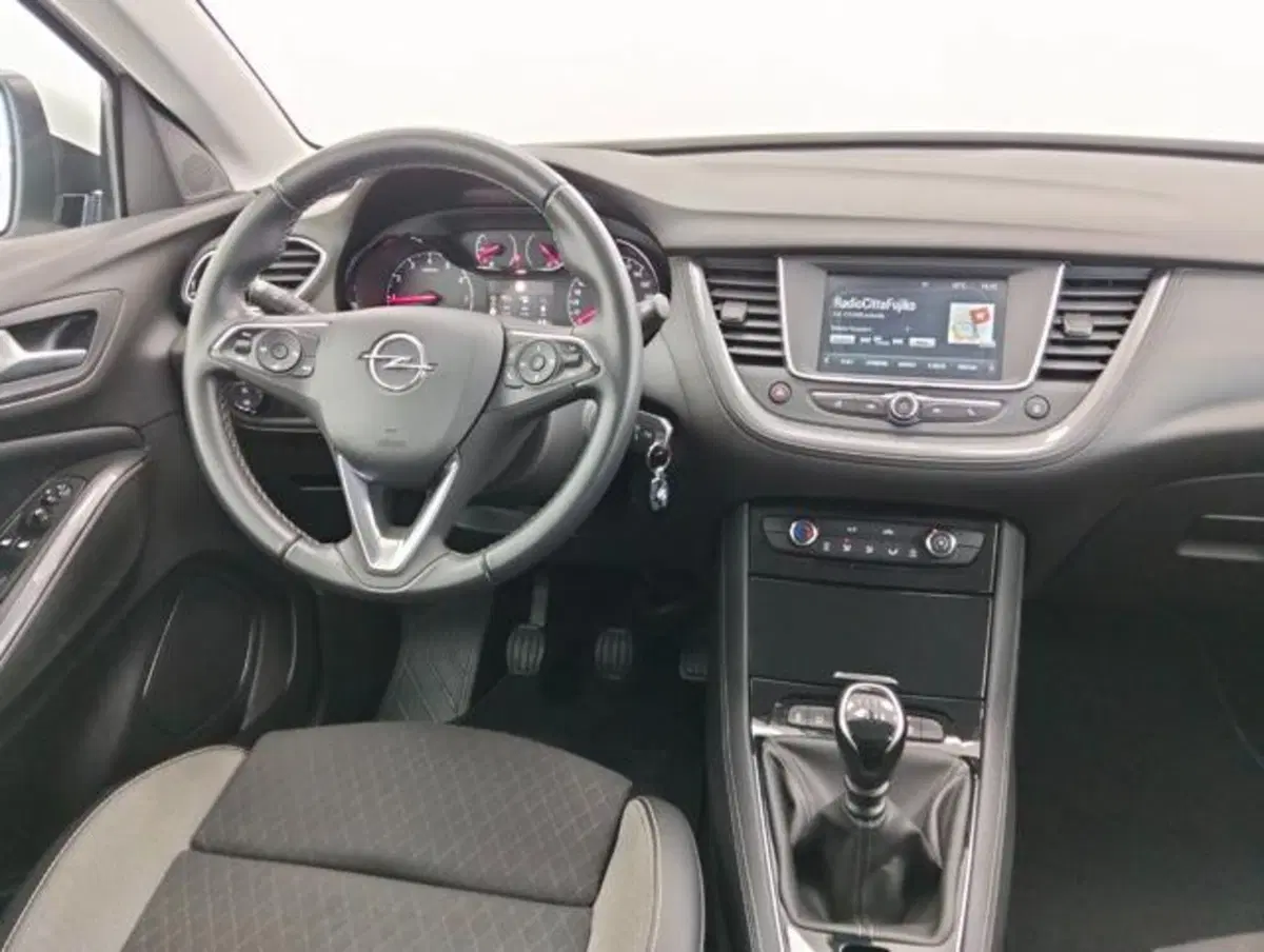 Opel Grandland X usata a Como (10)