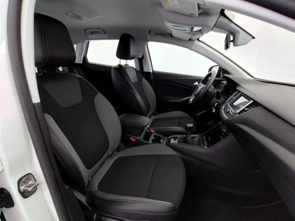 Opel Grandland X usata a Como (3)
