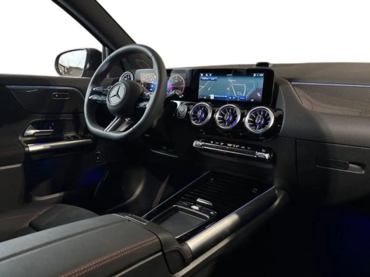 Mercedes-Benz GLA SUV nuova a Bologna (15)