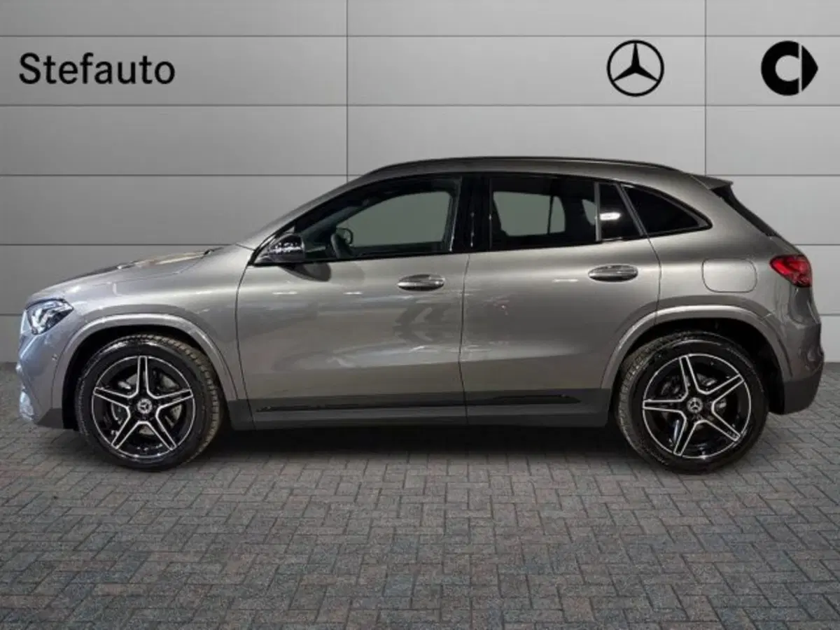 Mercedes-Benz GLA SUV nuova a Bologna (3)
