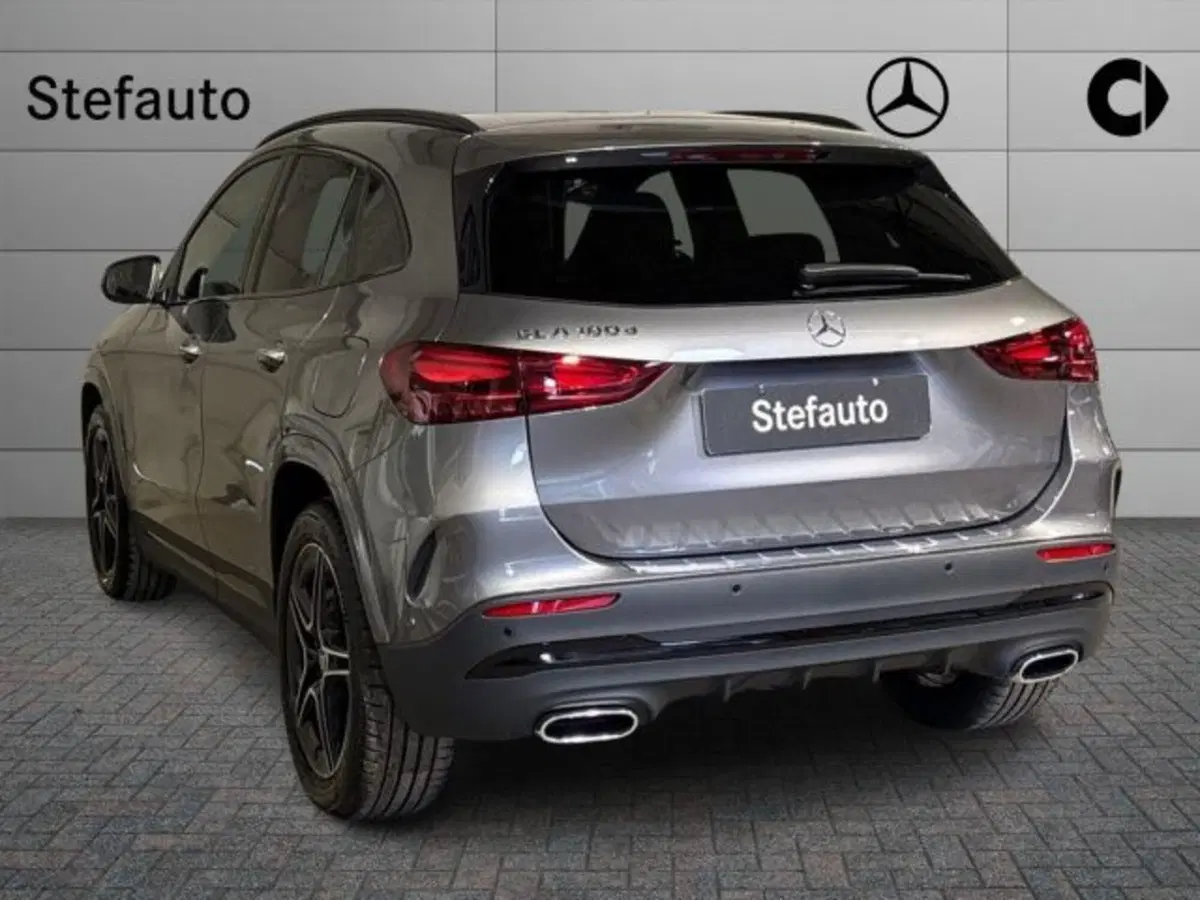Mercedes-Benz GLA SUV nuova a Bologna (5)