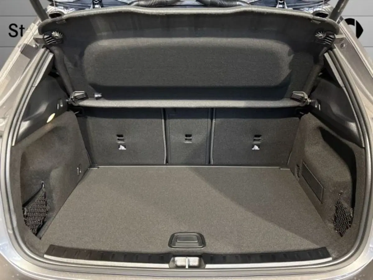Mercedes-Benz GLA SUV nuova a Bologna (7)