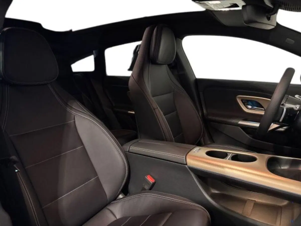 Mercedes-Benz CLA Shooting Brake nuova a Bologna (16)